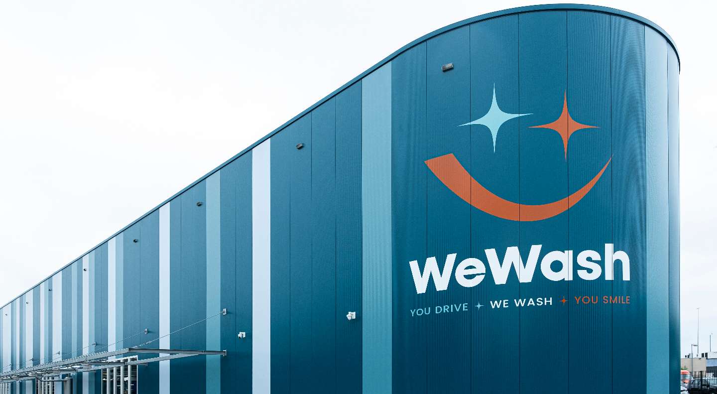 New WeWash carwash in Almere