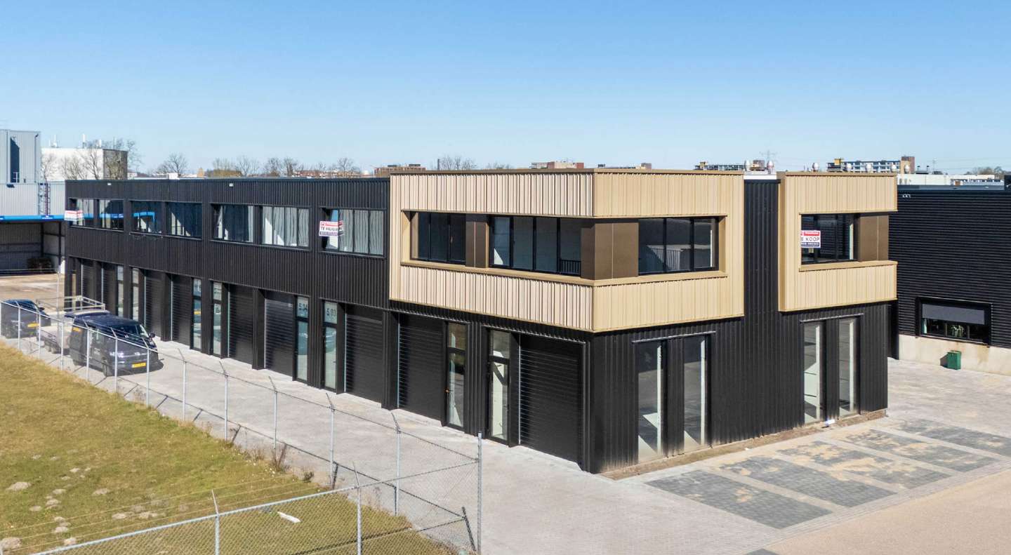 Bedrijfs- verzamelgebouw in Veenendaal