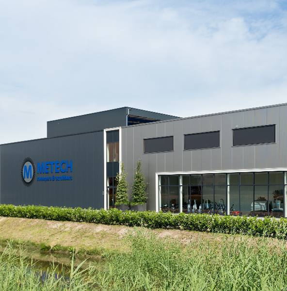 Bedrijfspand Metech